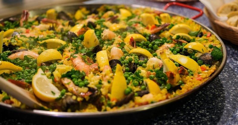 Paella espagnole recette authentique aux fruits de mer, le vrai goût d'Espagne